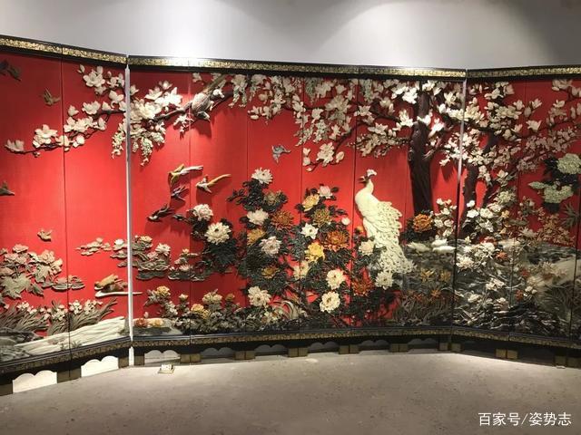 在温州，已经有一个“Point Stone成为黄金”，已超过400年。只要从自然收集的自然色石已经在18个步骤中待遇，我可以阐明这幅画，普通话金，当地人称之为“彩色石头镶嵌”。